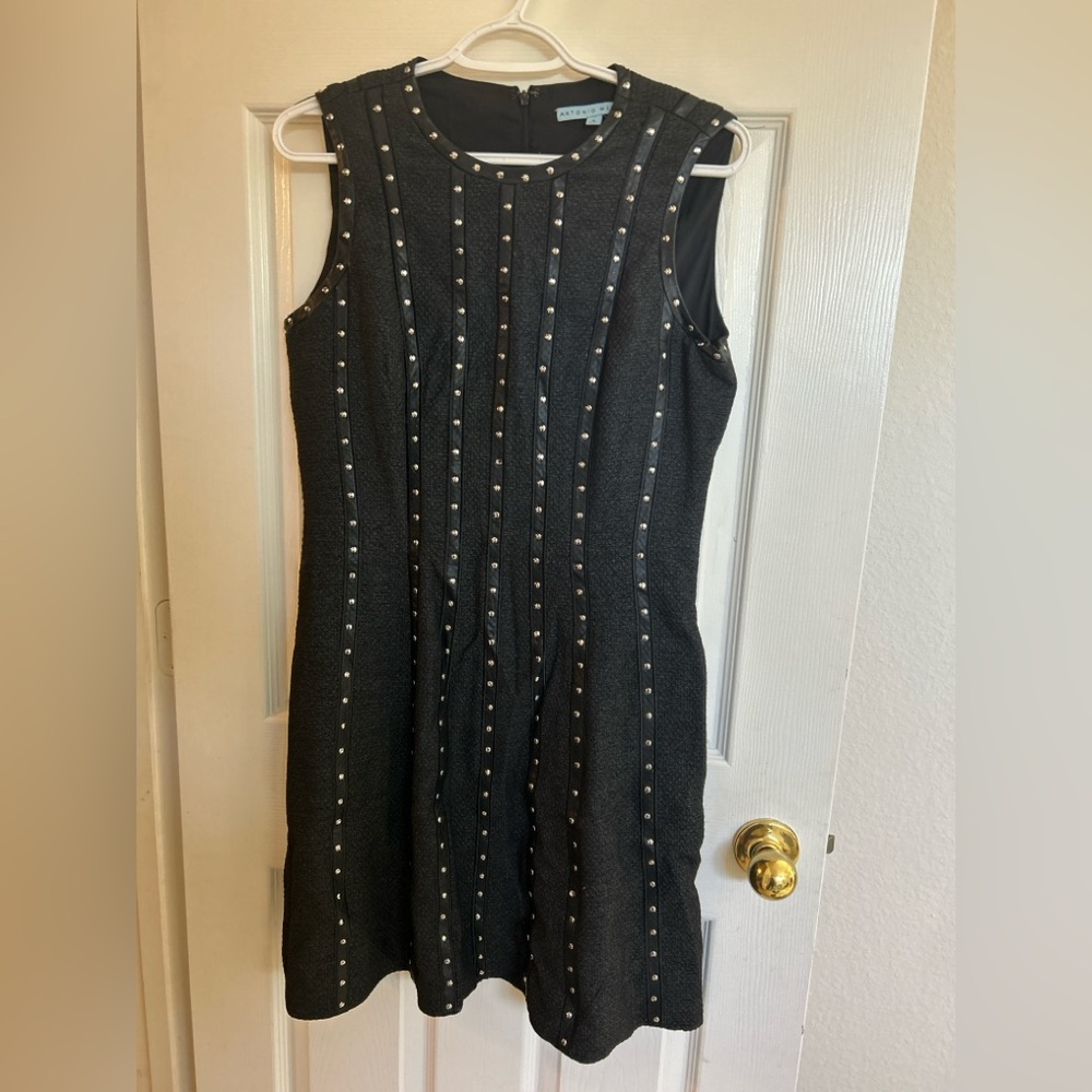 Antonio Melani Black Studded Sheath Dress Women’s Size 6 Sleeveless Faux Leather